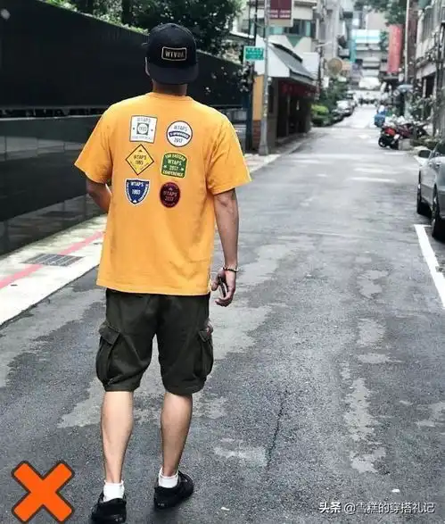 不管多大年纪的男人,穿短袖尽量远离这3种显老色,谁穿谁丑