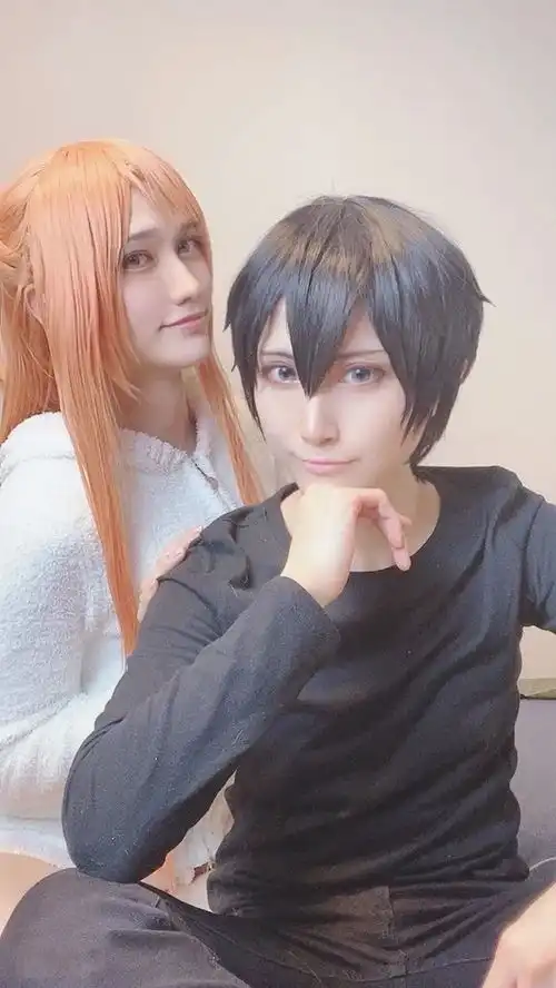 日本一家三口玩cosplay,各种角色都能演绎