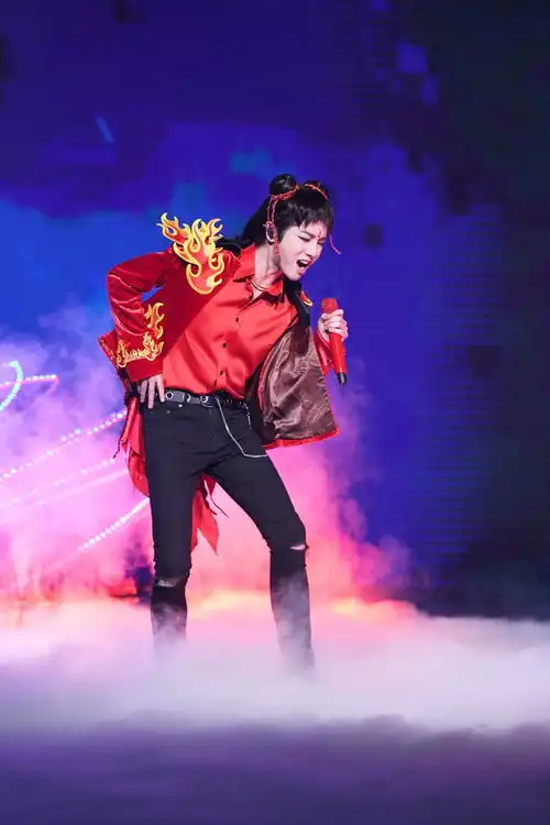 郑爽俞灏明王牌重聚再看流星雨华晨宇q版哪吒造型超可爱