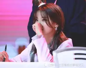 杨超越是有多瘦穿上无性别西装后,才明白什么叫男女通杀
