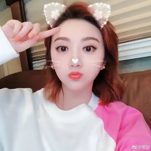转行美容博主的女星们,就这么轻松种下一片草原