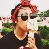 短发美女微信头像穿校服女微信头像图片大全