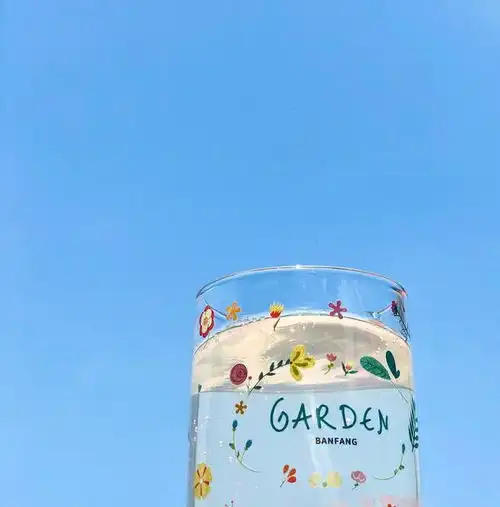 一些好看的治愈系朋友圈背景图