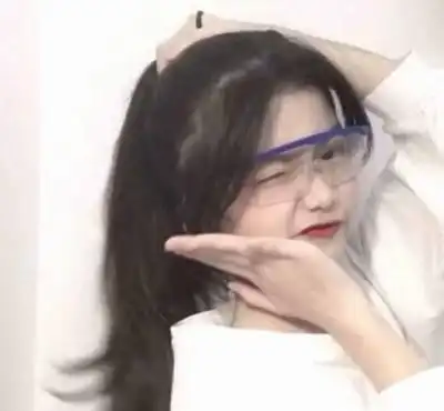 女生脸上有这3特征,别再披头散发了,扎起来颜值更高