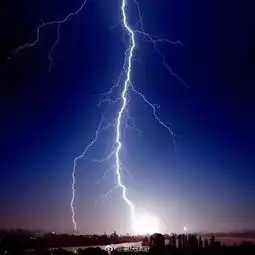 重庆天气又变脸雷电冰雹来袭部分区县午后将再迎暴雨