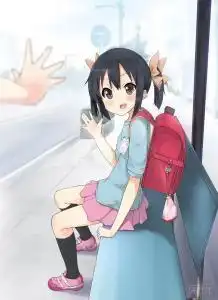 背书包的动漫女生头像
