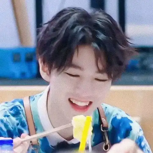 为什么王俊凯出身普通走的路也很曲折现在却有一种不食人间烟火的仙气呢