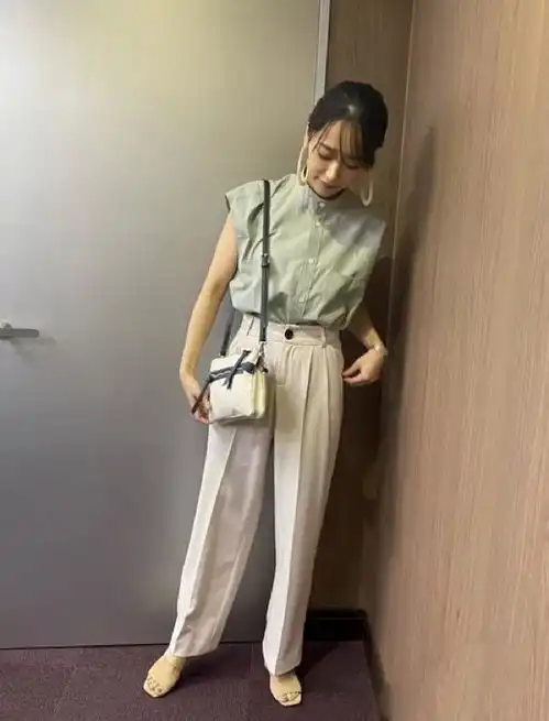 31岁辣妈博主日系穿搭,休闲甜美像少女,小个子也能穿出奇迹来