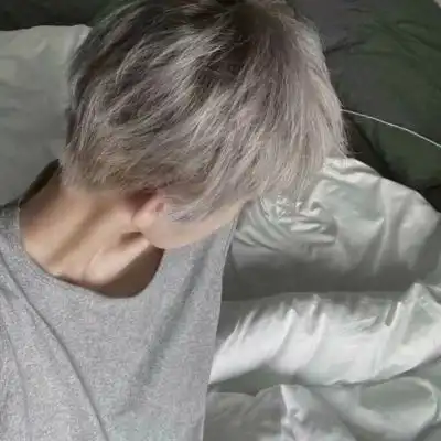 高冷男生头像