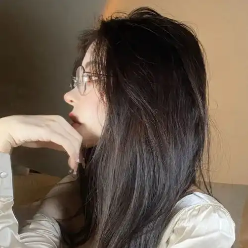 酷酷的女生头像