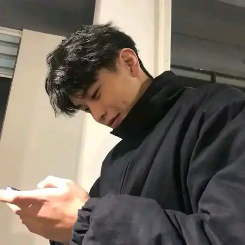 容易招桃花的男生头像宝藏男头