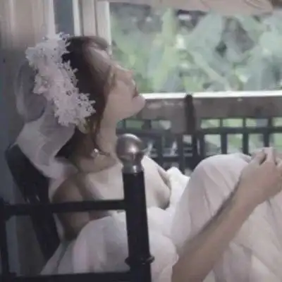 头像美到炸的婚纱女头