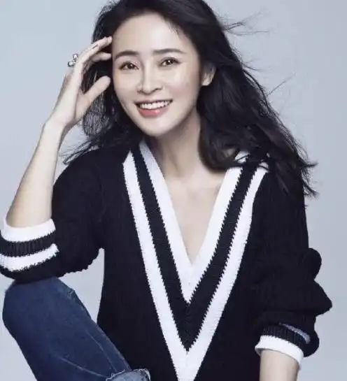 她曾经红过梅婷,却在事业巅峰时刻嫁给普通人,37岁活成这样