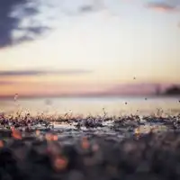 下雨的头像,下雨唯美的微信头像图片