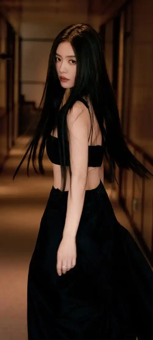 美女系列壁纸第2281期蔡文静