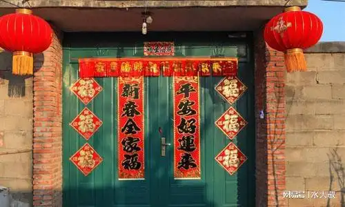 春联别再乱贴了多数人都不知道怎么贴春联,看看你家贴对了吗
