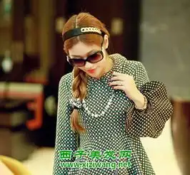 女生长直发扎马尾简单好看方法