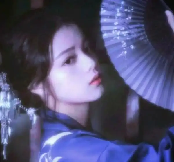 全网超火唯美古风女生头像