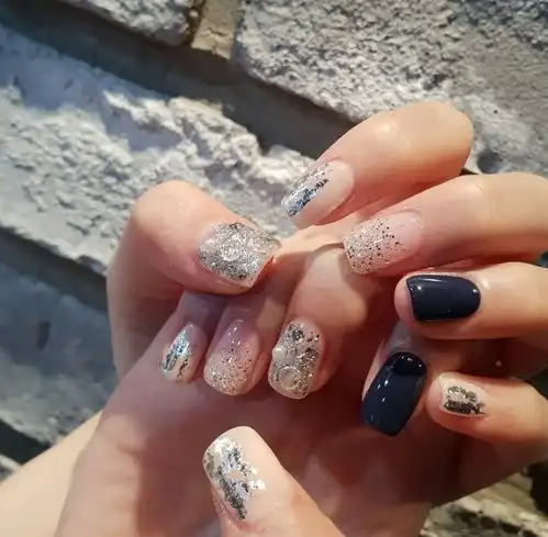 小仙女们的日常发光美甲,是时候释放你的少女心啦