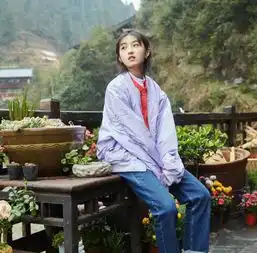 本以为张子枫素颜够美了,直到看见她化大浓妆,秒变禁欲系少女