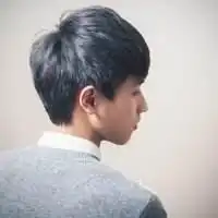 为你系鞋带qq情侣头像我已经习惯有你,别离开