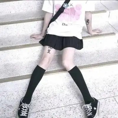 腿控骚气妖娆女生头像超好看的部位骚气女生头像