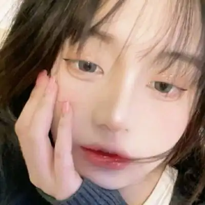 我跟你谈恋爱让你发朋友圈女生头像我要个性网