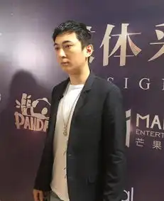 王思聪近况,改骑电驴载美女,网友我愿意坐在他的电瓶车上笑