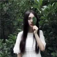 女生头像成熟中透出一点可爱闺蜜三人一人一张
