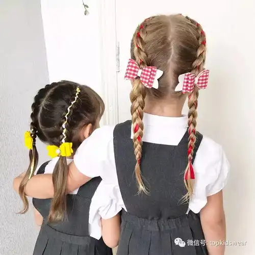 有着梦幻发型的萝莉姐妹组合,每一个都是小仙女