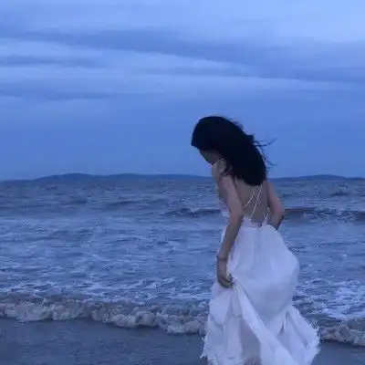 和女孩聊天不能和女生讲大道理,那要聊什么