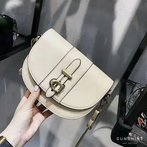 小童马2019秋季上新真皮高级质感ins风超火斜挎包复古单肩半圆马鞍包女c