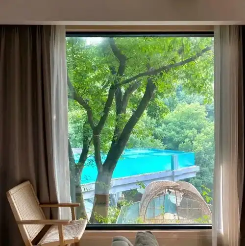 2023高清窗外的风景头像