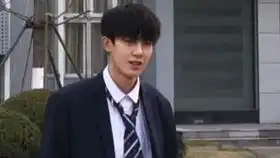 狼系男孩眼神杀