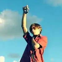 我心疼所有为爱低头的女人