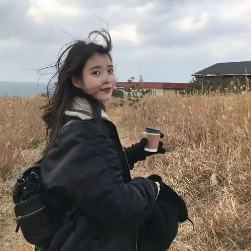显白不挑人最适合春天的5个绝美发色