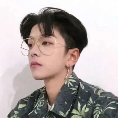 阳光又自然的帅气男生头像,阳光少年帅气ins男生头像