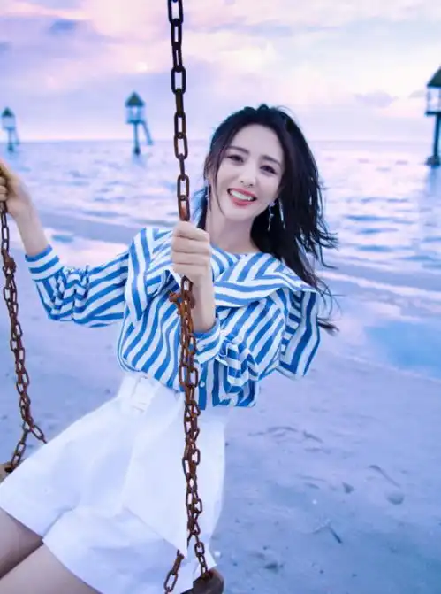 果然扎马尾显年轻,38岁丫丫连晒两组照片,宛如18岁少女