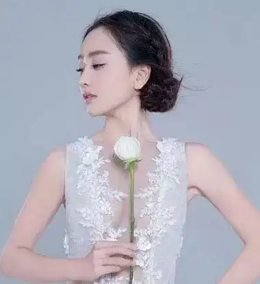 10款半绑丸子头,长发的你肯定能找到适合你的那一款,先收藏再说