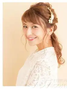 蓬松马尾扎法步骤图解选对发饰更显淑女魅力