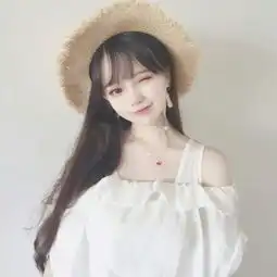 戴帽子女生头像