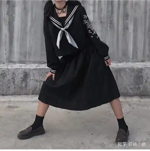 jk制服女孩jk制服入坑指北jk制服日常怎么穿正统jk制服店铺推荐