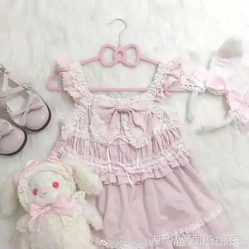想入一些纯色系没什么图案的lolita小裙子,求推荐