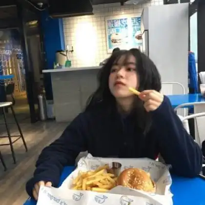 最新姐妹头像一左一右唯美,全是吃货送给吃货的好姐妹