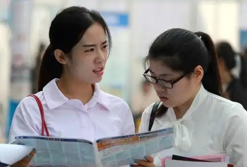男生毕业典礼上向全系女生道歉对不起,大学四年没让你们得到我
