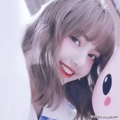从小黑妹到人间芭比,她已经这么成功了,为何还会被黑