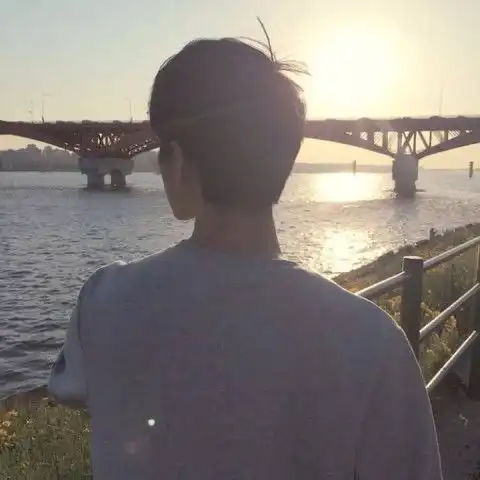 情侣头像答非所问,其实已经是答了