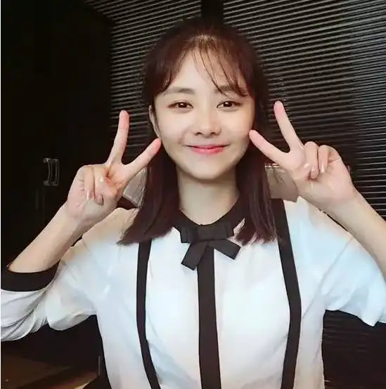 想要显脸小,发型少不了学学林依晨赵丽颖