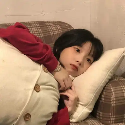 甜妹头像我要暴富
