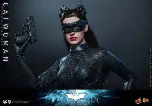 hottoys发布蝙蝠侠三部曲猫女16比例珍藏人偶